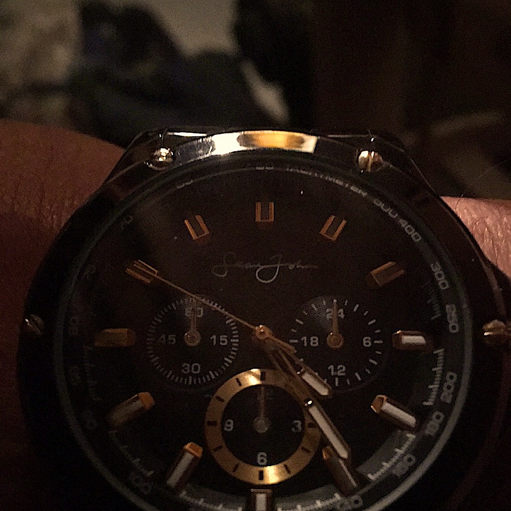 This is a great looking watch for any man.Gold against dark black steel is class